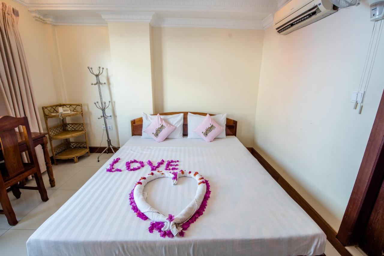 Seng Hout Hotel Battambang Luaran gambar
