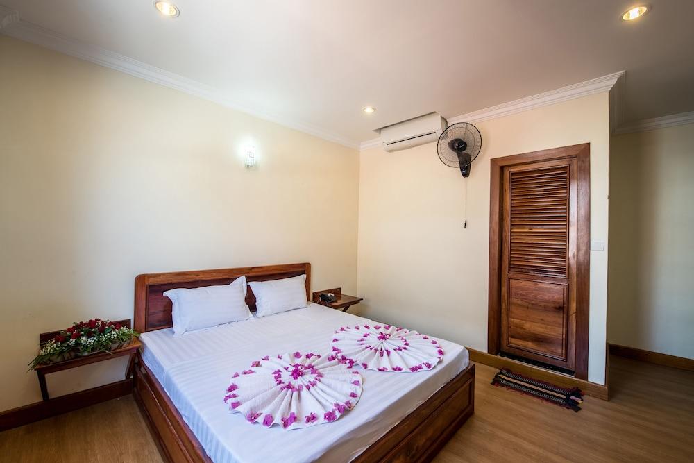 Seng Hout Hotel Battambang Luaran gambar