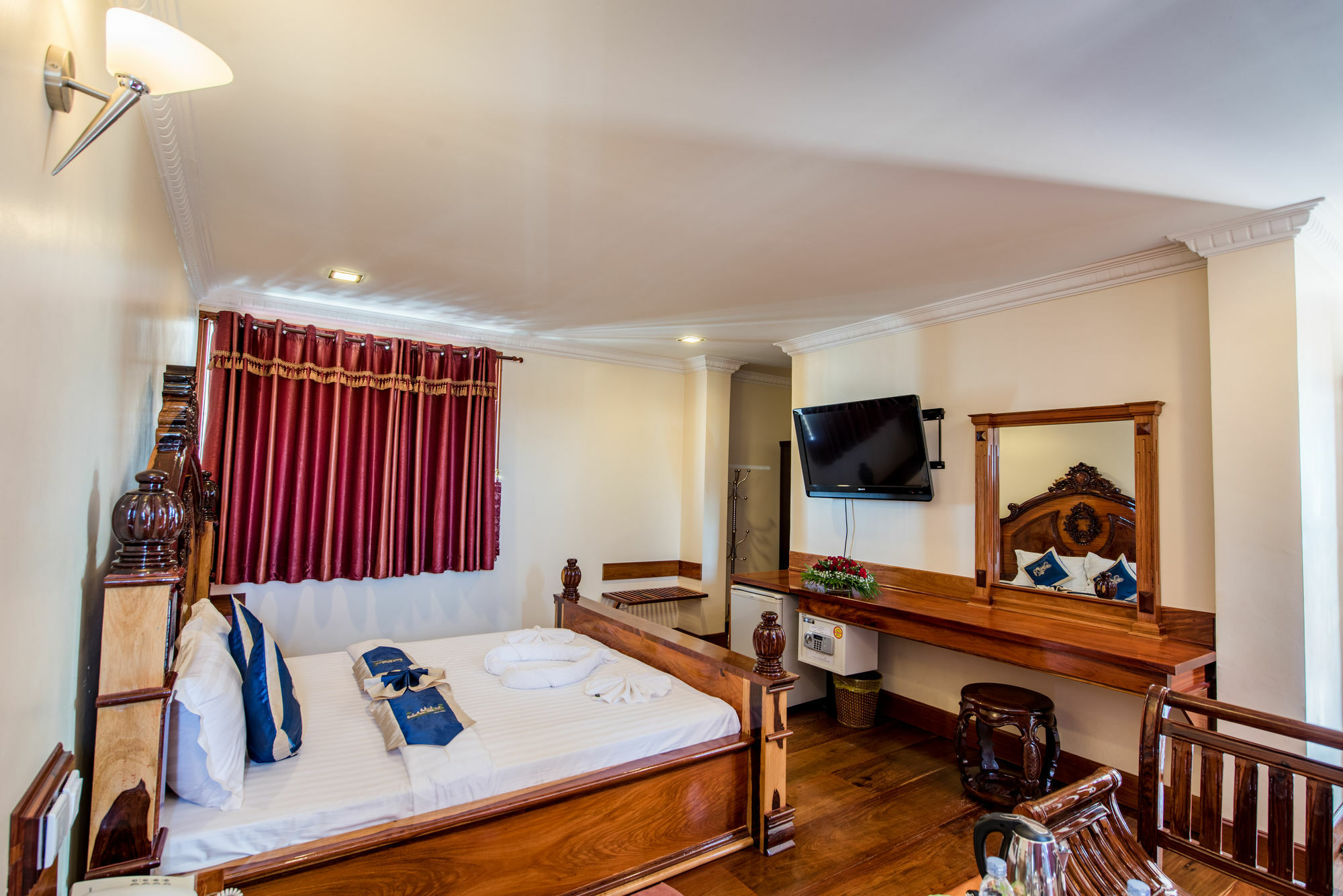 Seng Hout Hotel Battambang Luaran gambar